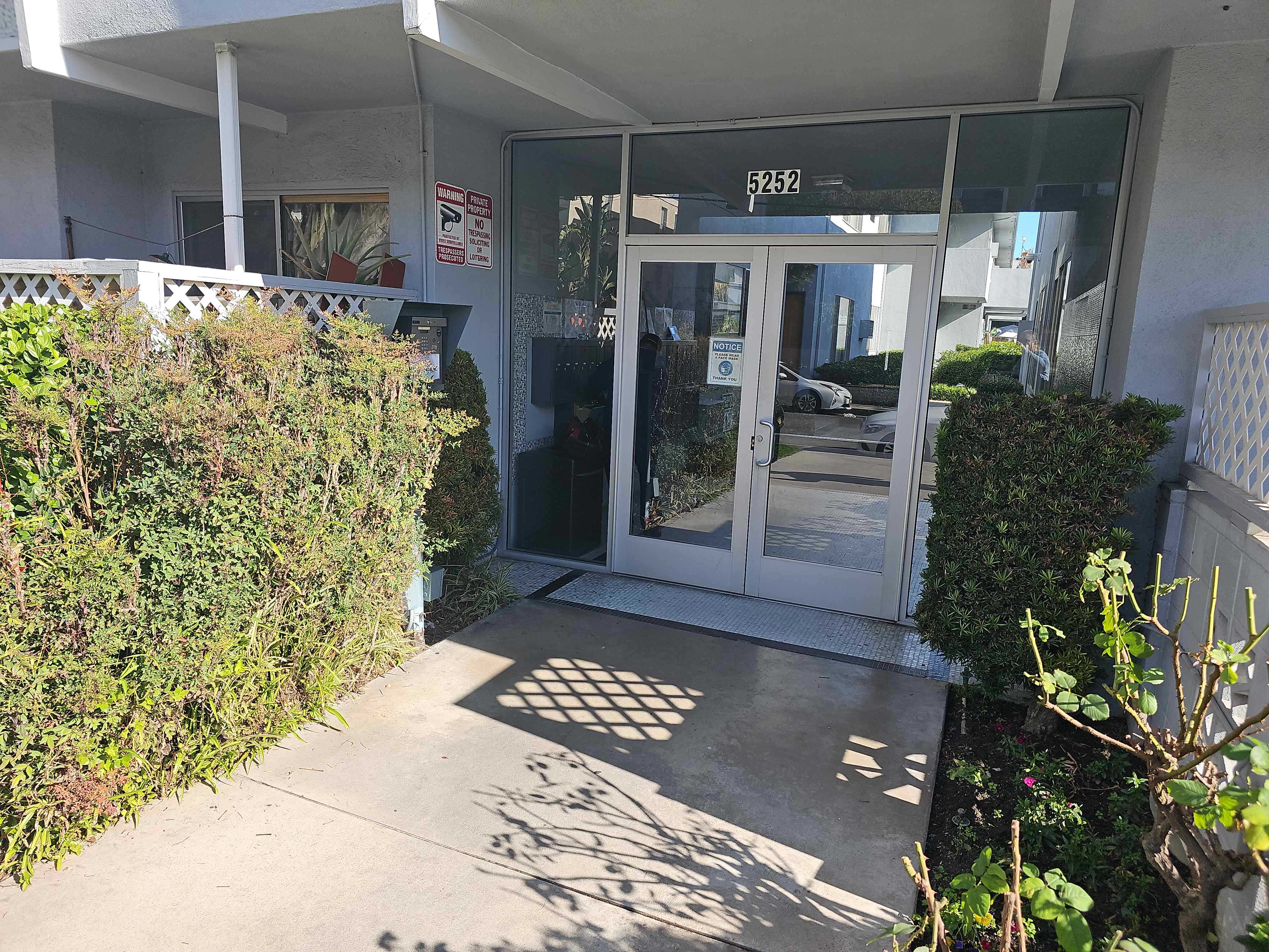 5262 Corteen Place Unit 1