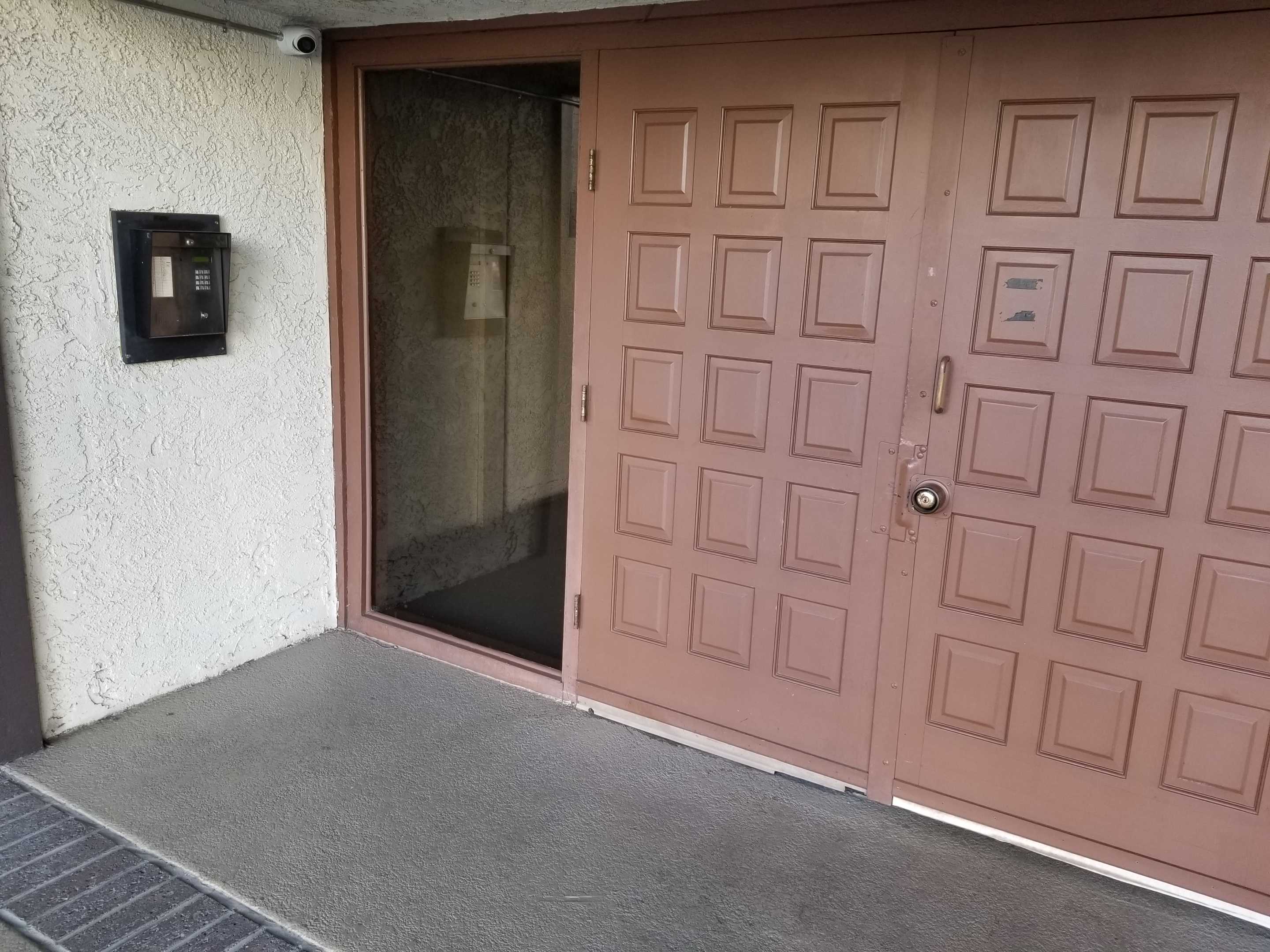 4637 Coldwater Canyon Avenue Unit 215