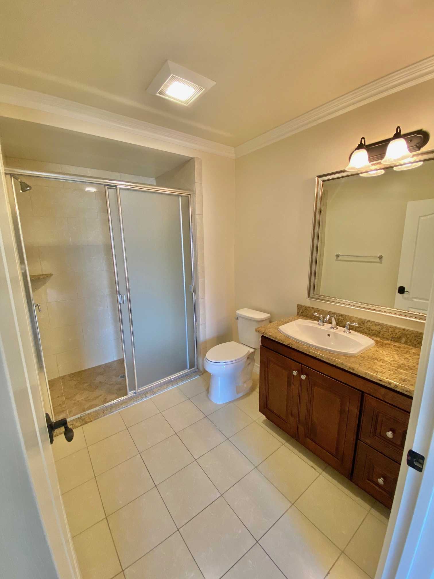 10960 Bloomfield Street Unit PH-4