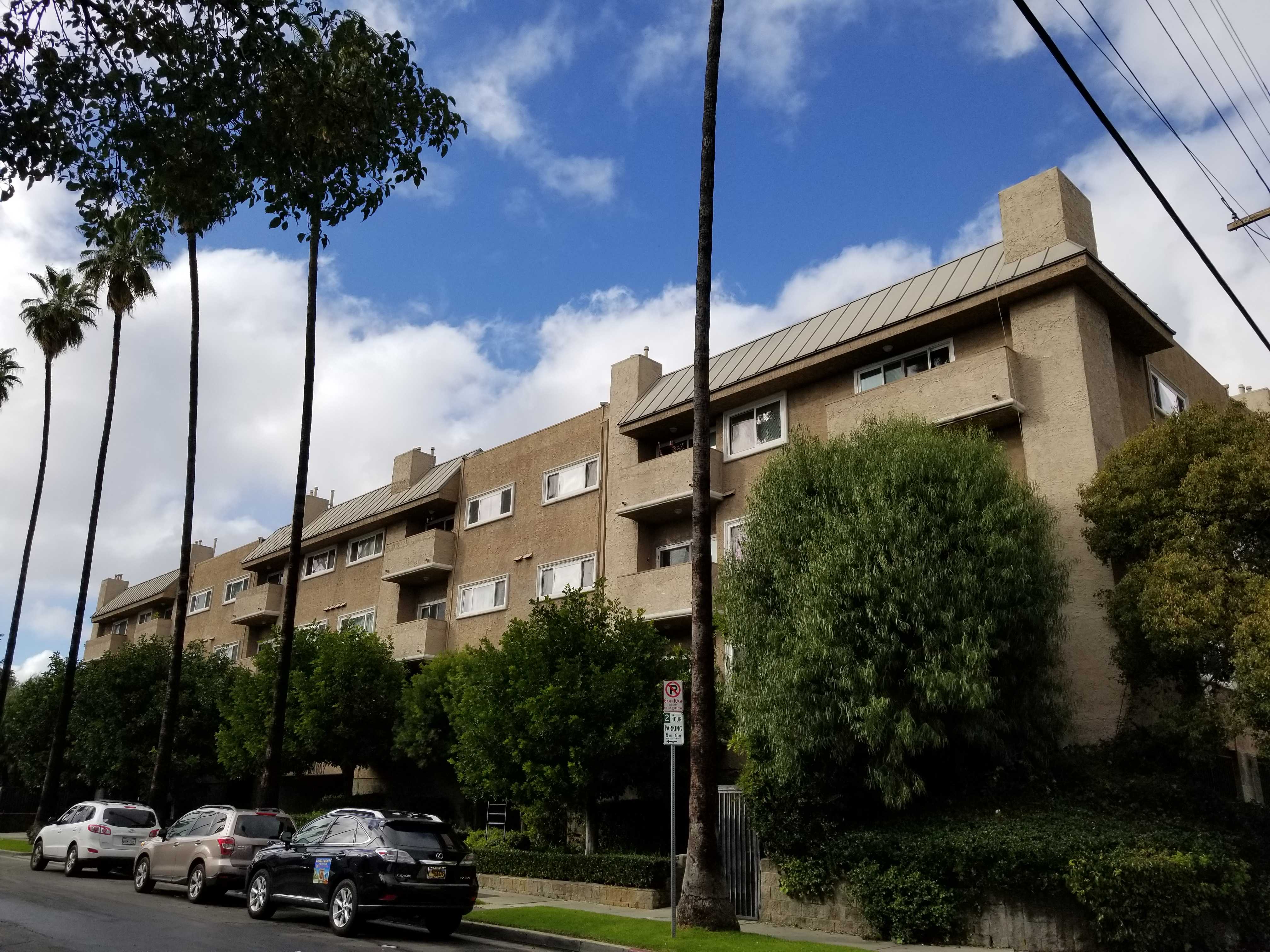 14607 Erwin Street Unit 307 · Photo 1
