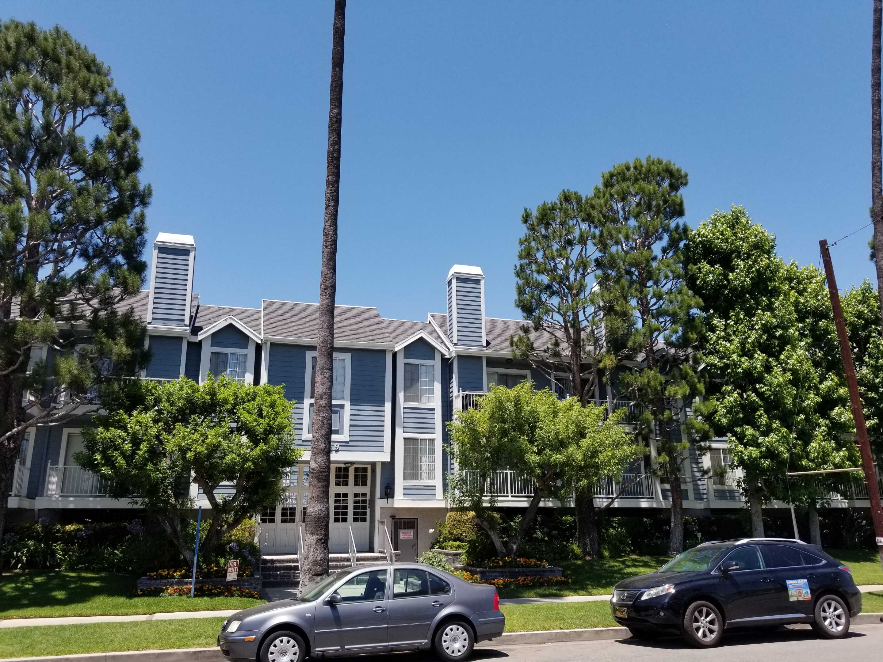 19129 Sherman Way Unit 212 · Photo 1