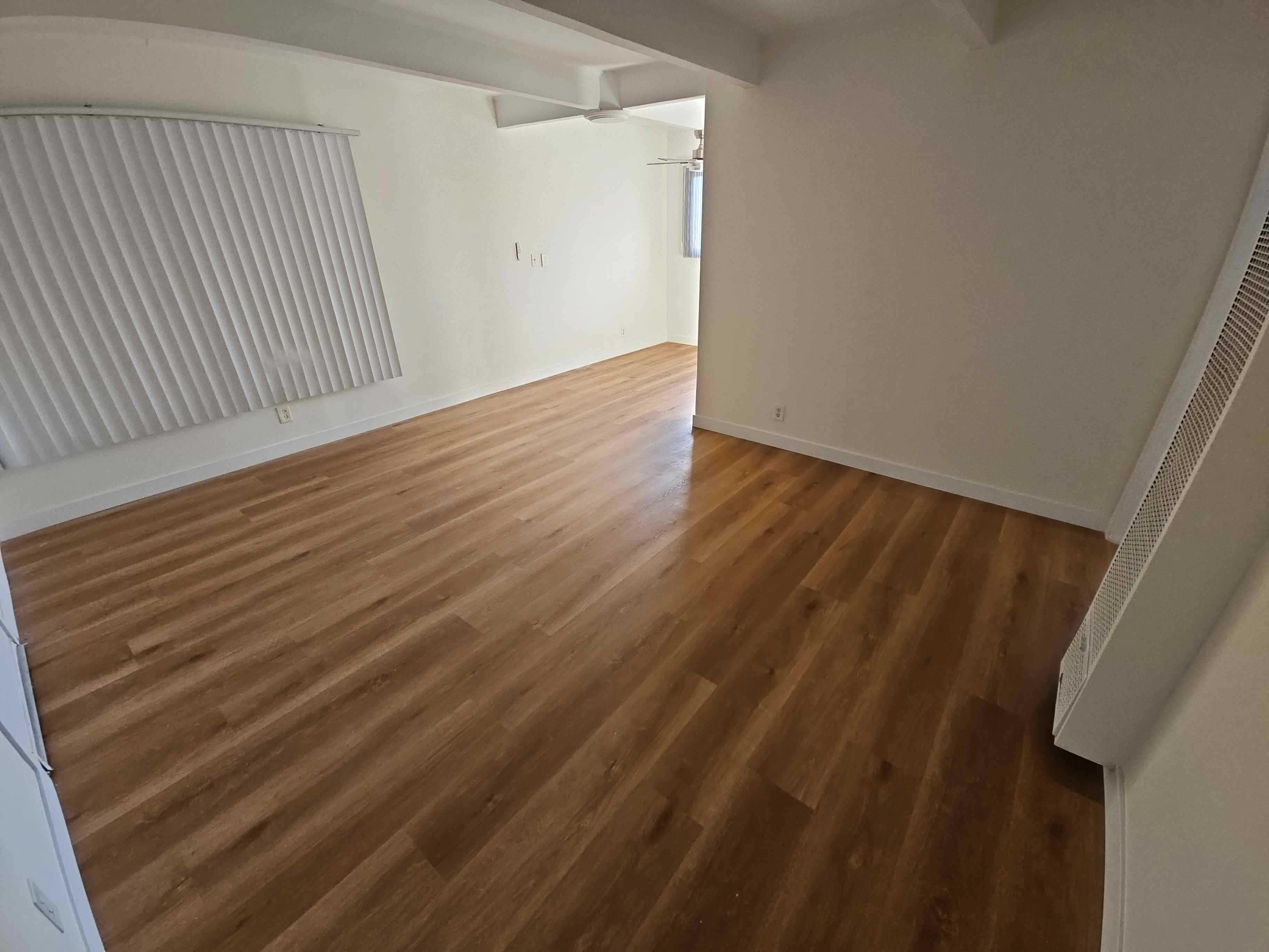 7321 Woodman Avenue Unit 4