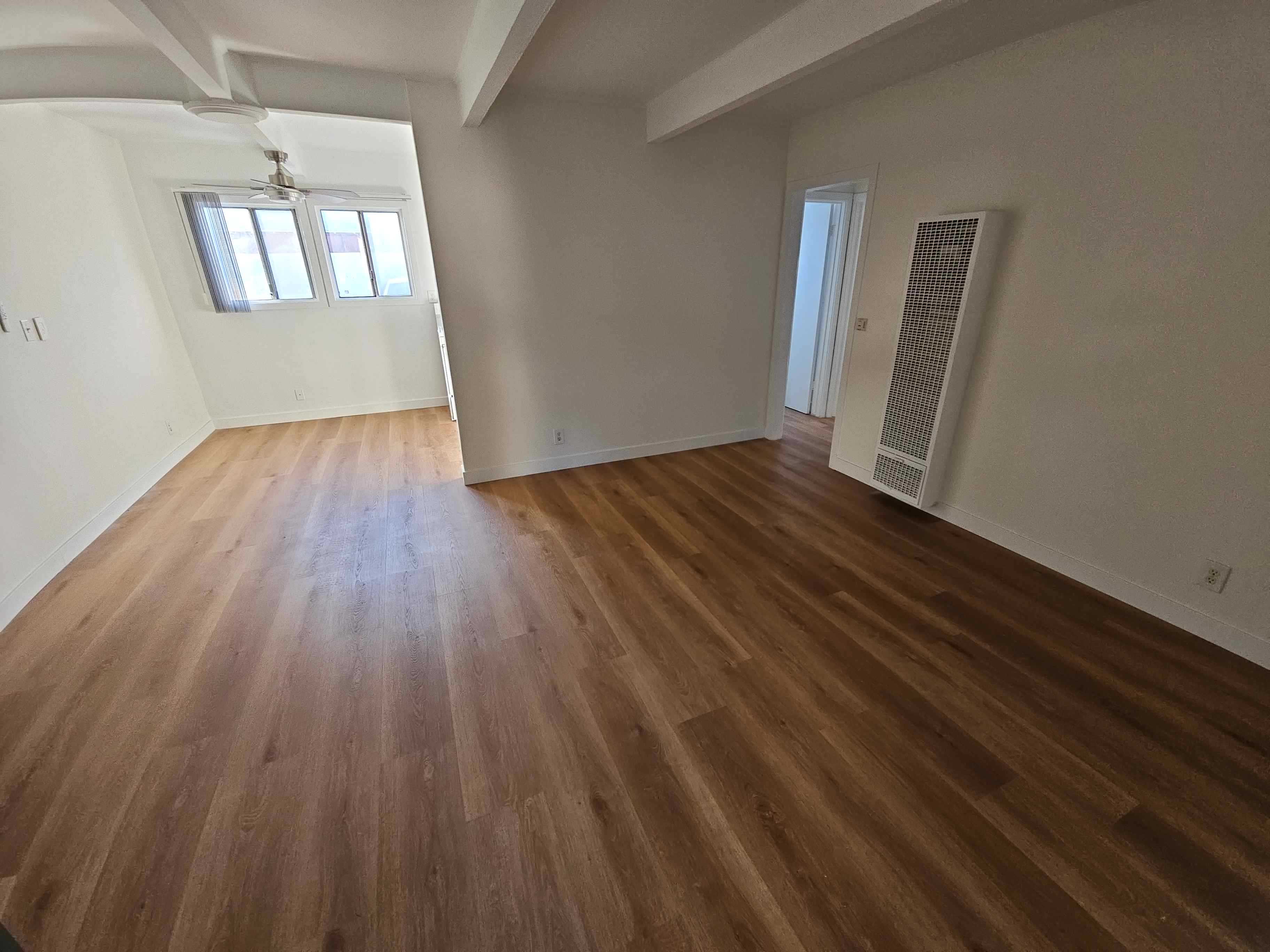 7321 Woodman Avenue Unit 4