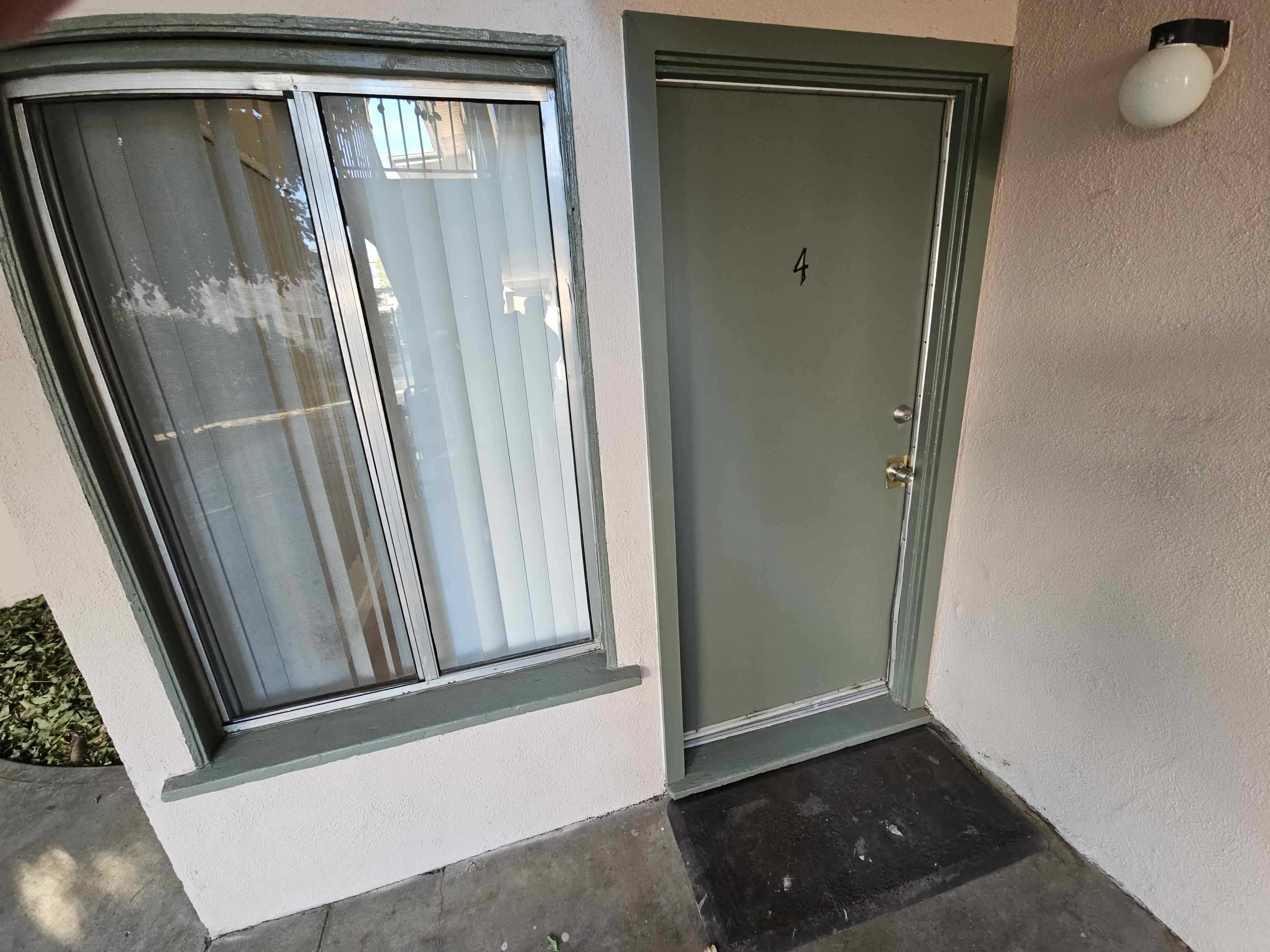 7321 Woodman Avenue Unit 4