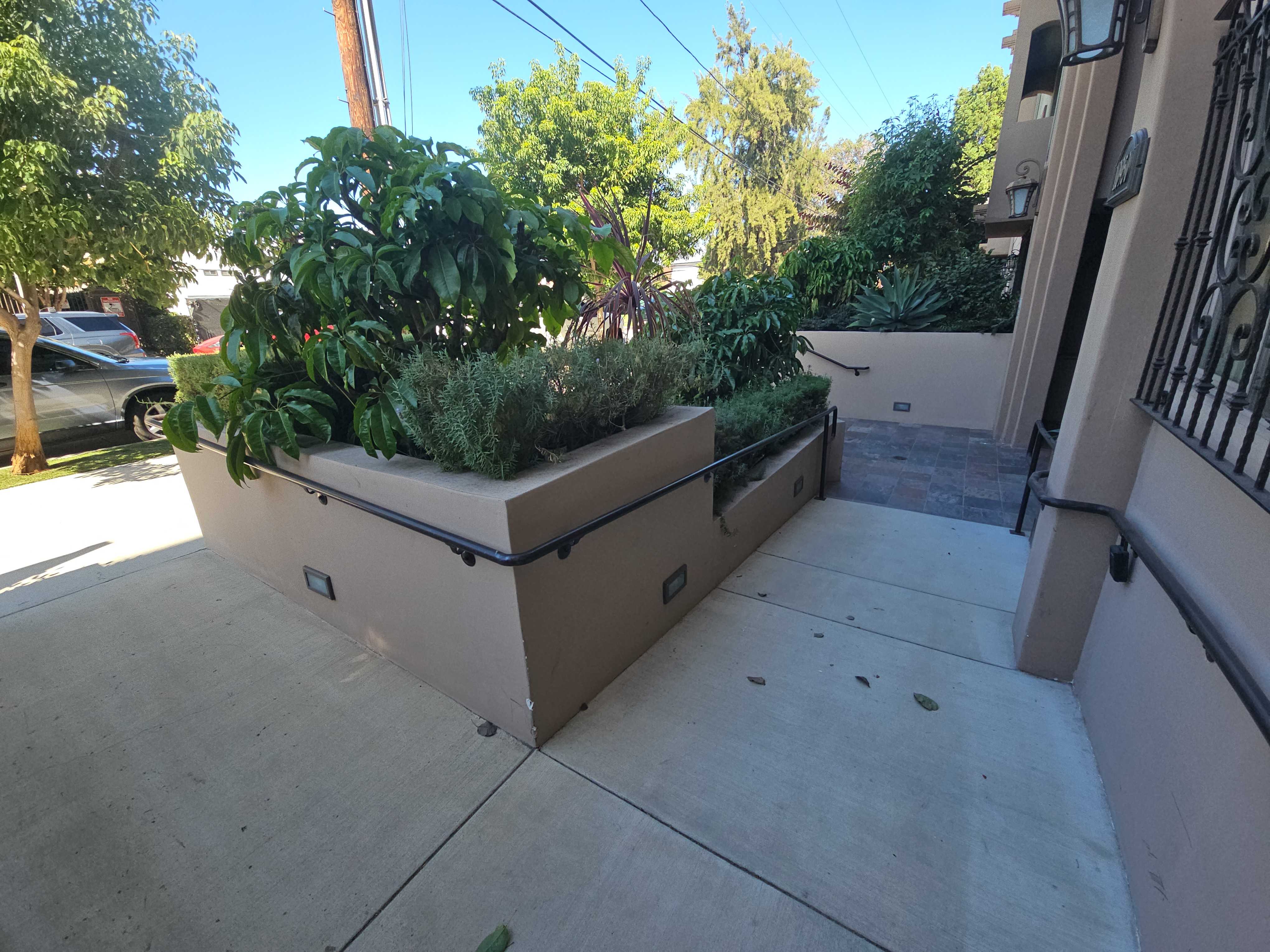 10960 Bloomfield Street Unit PH-16