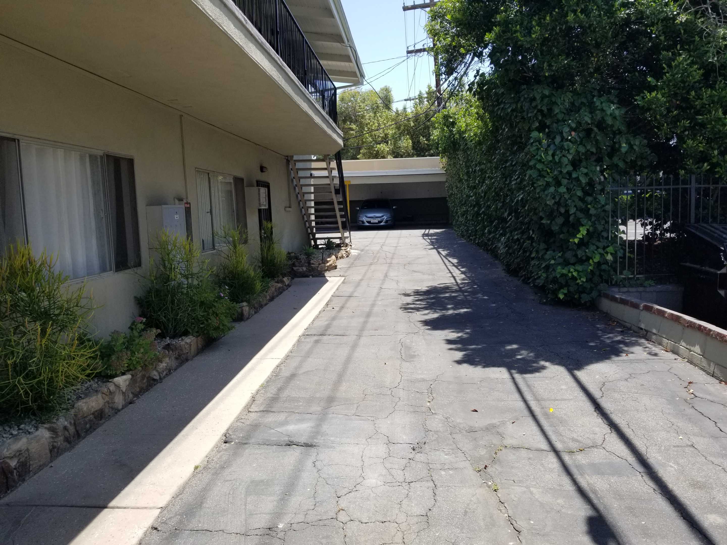 21126 Costanso Street Unit 6