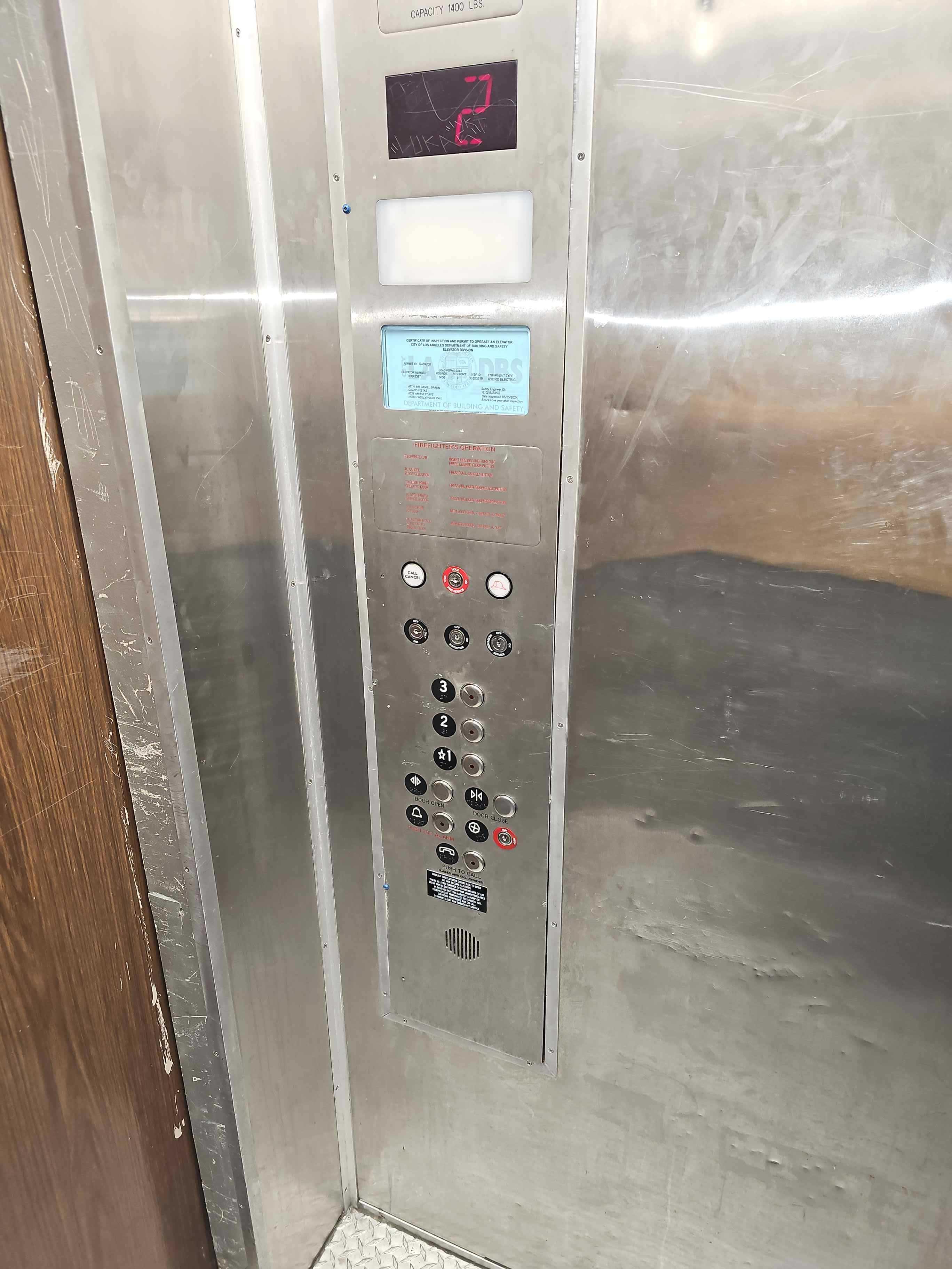 6049 Whitsett Avenue Unit 206