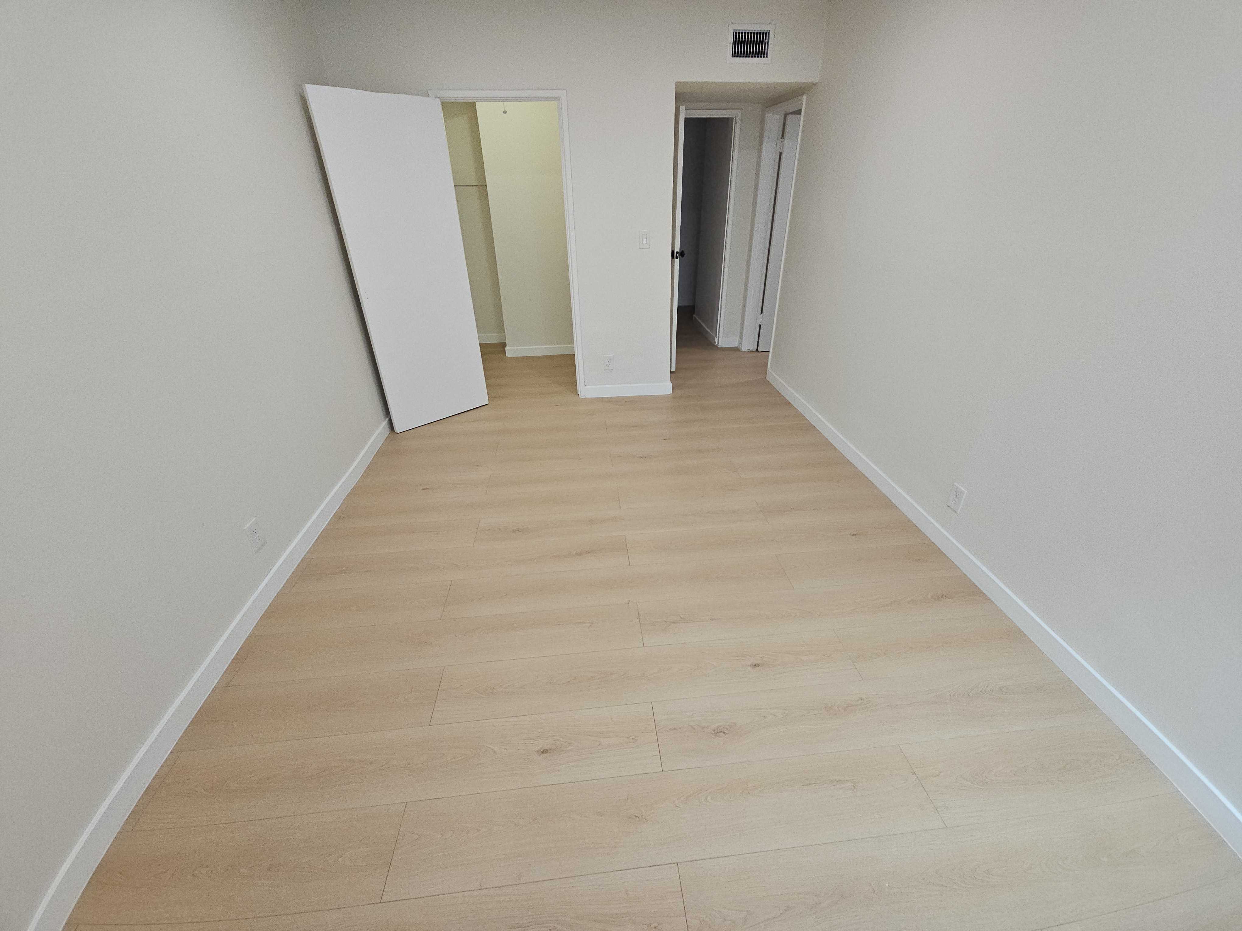 5262 Hermitage Avenue Unit 1