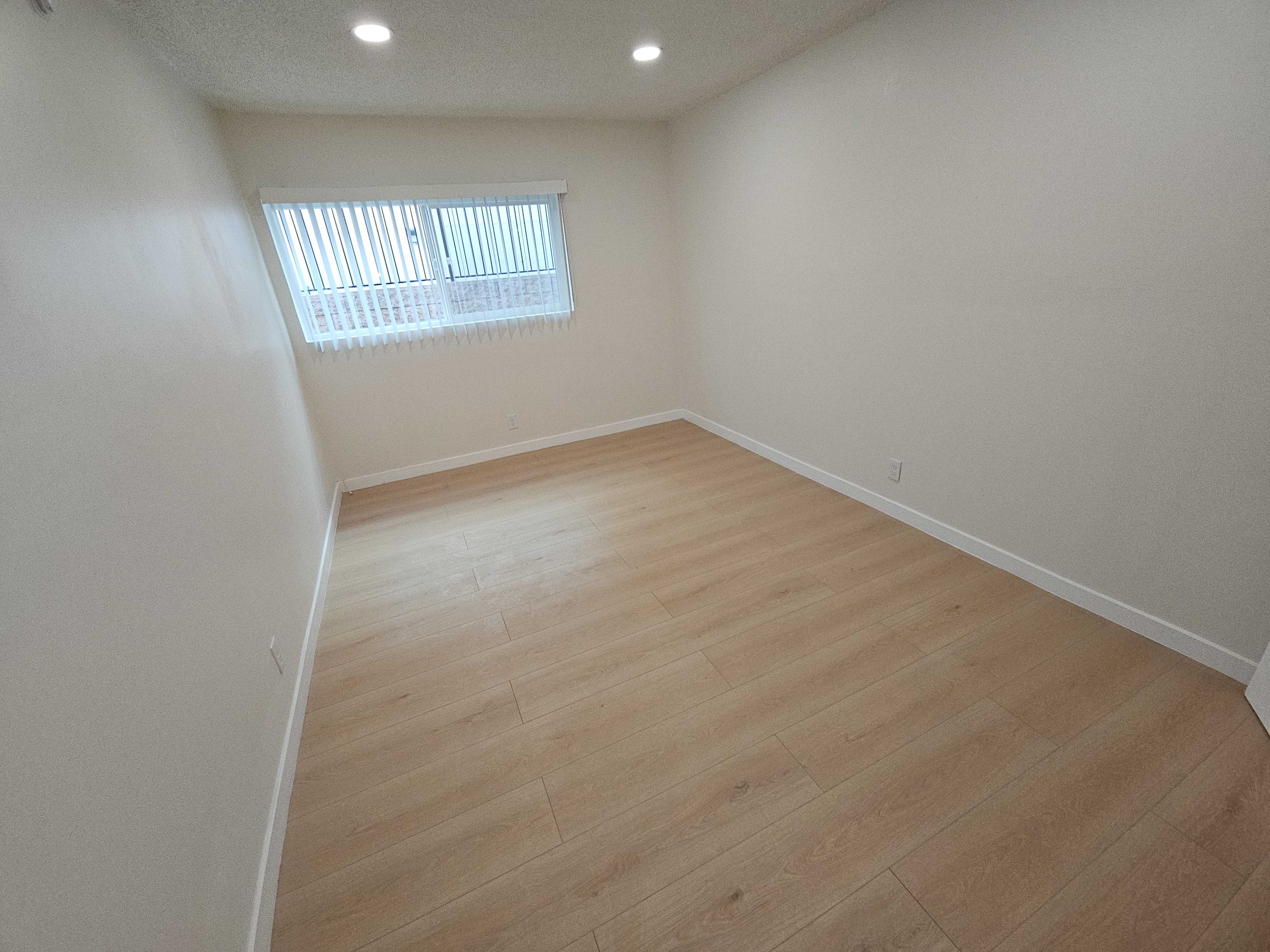 5262 Hermitage Avenue Unit 1 · Photo 1