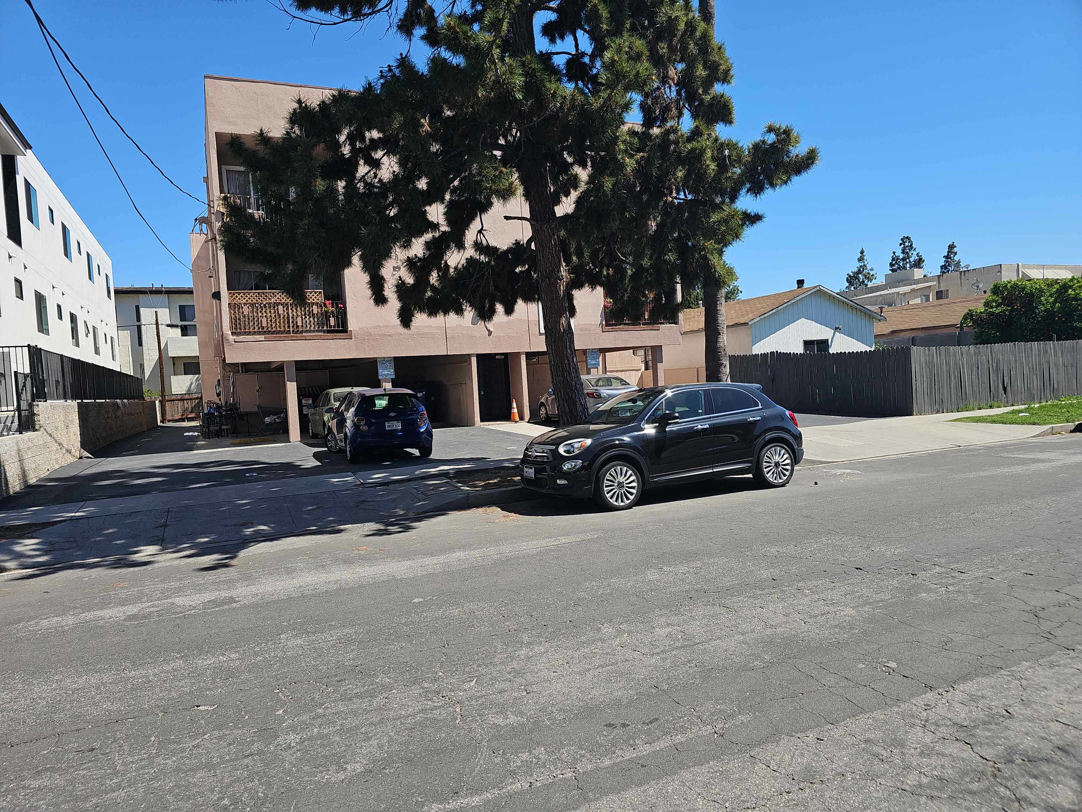 5262 Hermitage Avenue Unit 1