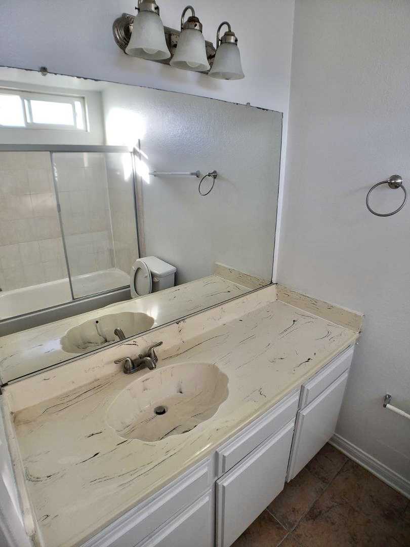 11017 Hartsook Street Unit 107