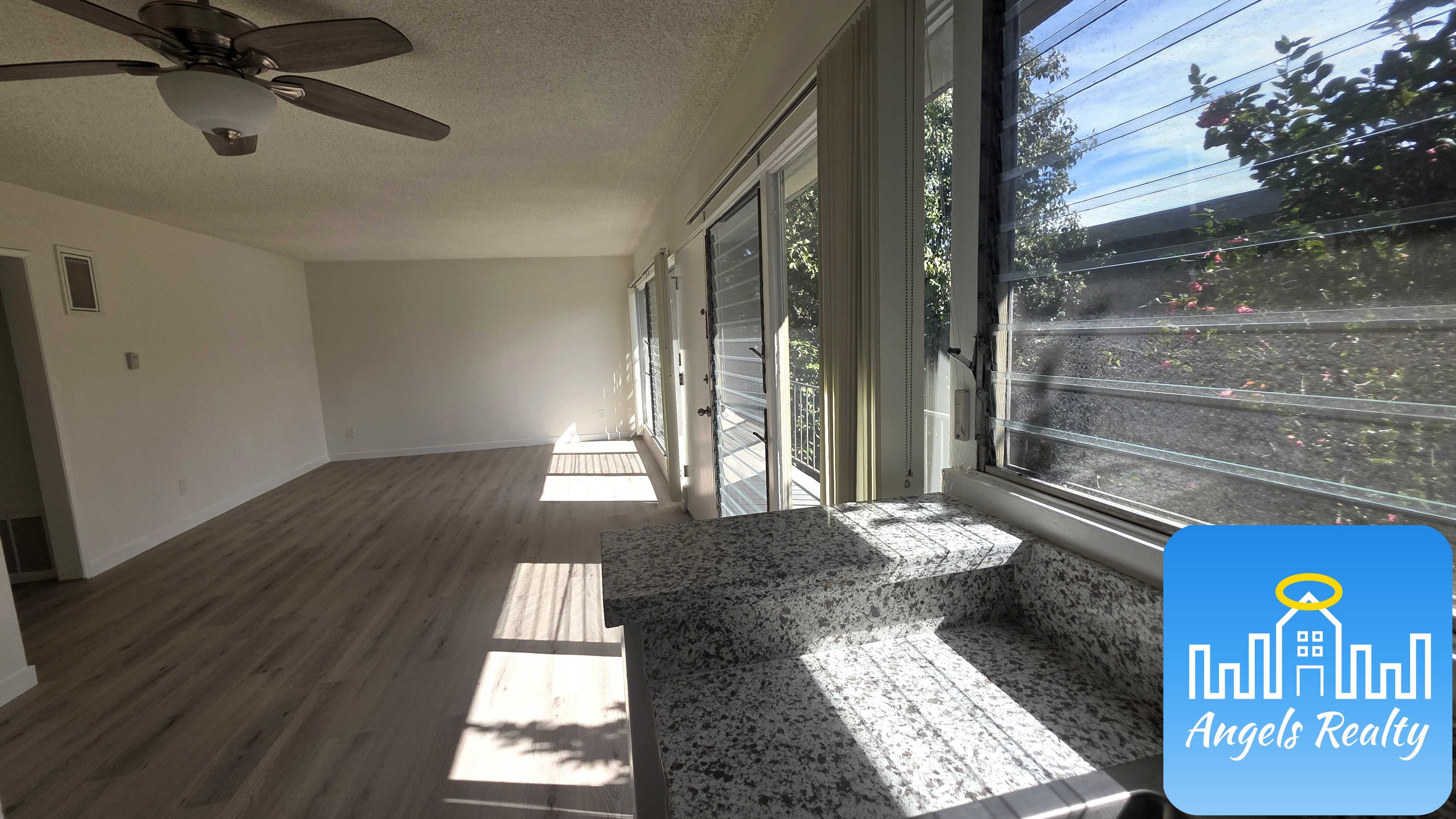 1666 Federal Avenue Unit 17