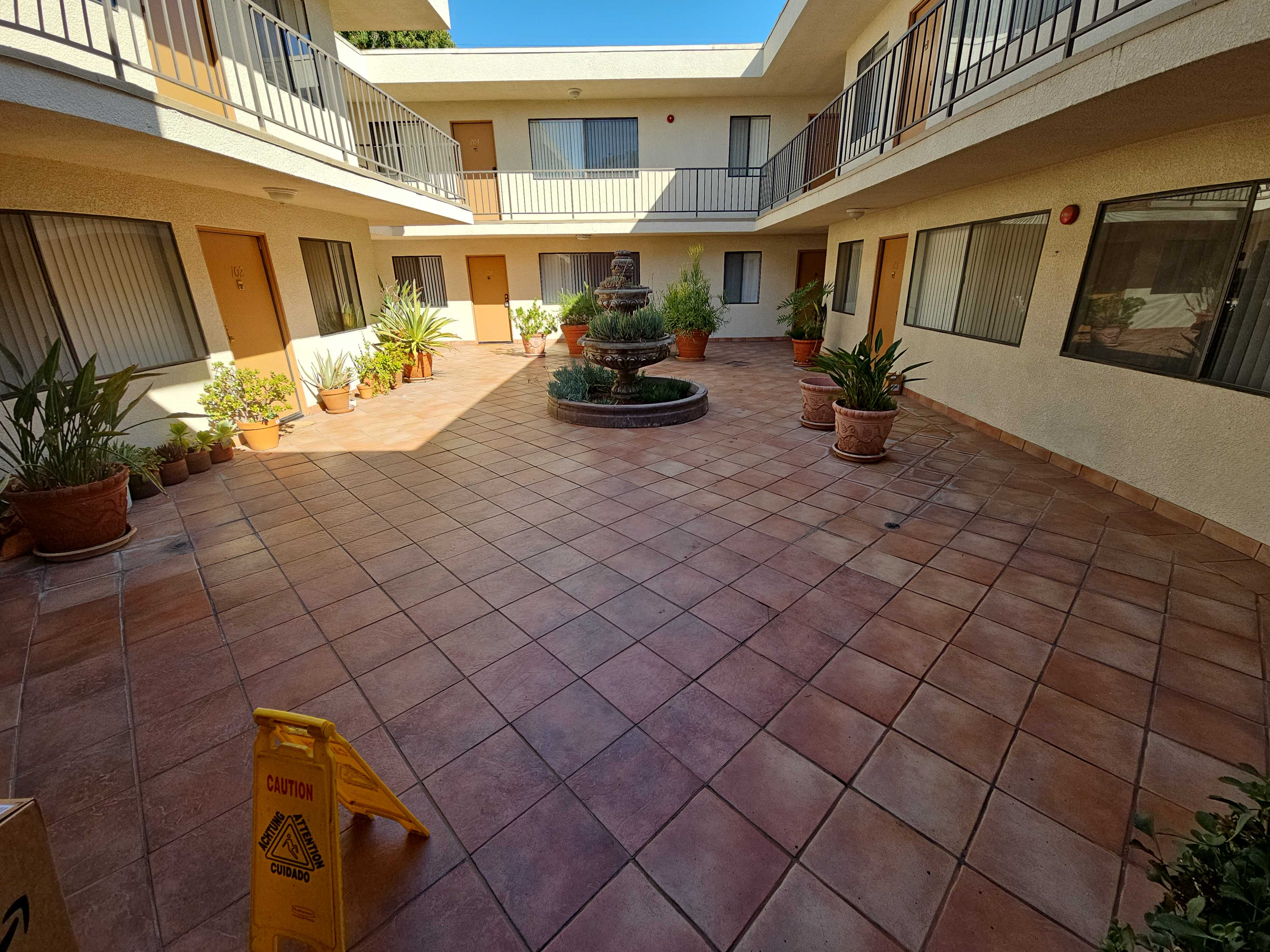 4132 Tujunga Avenue Unit 105