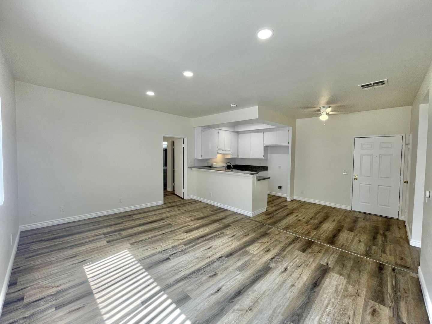 11469 Collins Street Unit 113