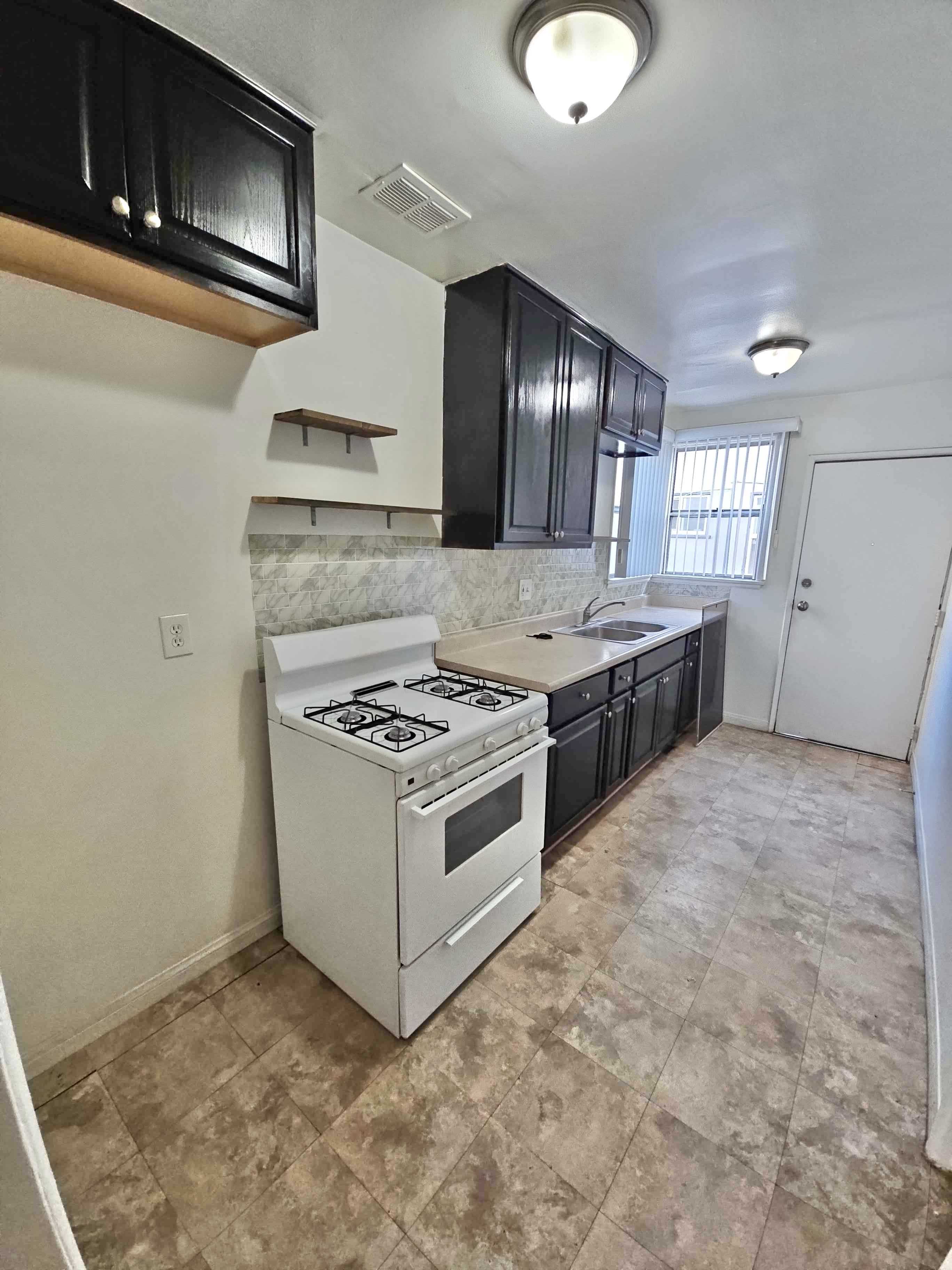 7345 Woodman Avenue Unit 5