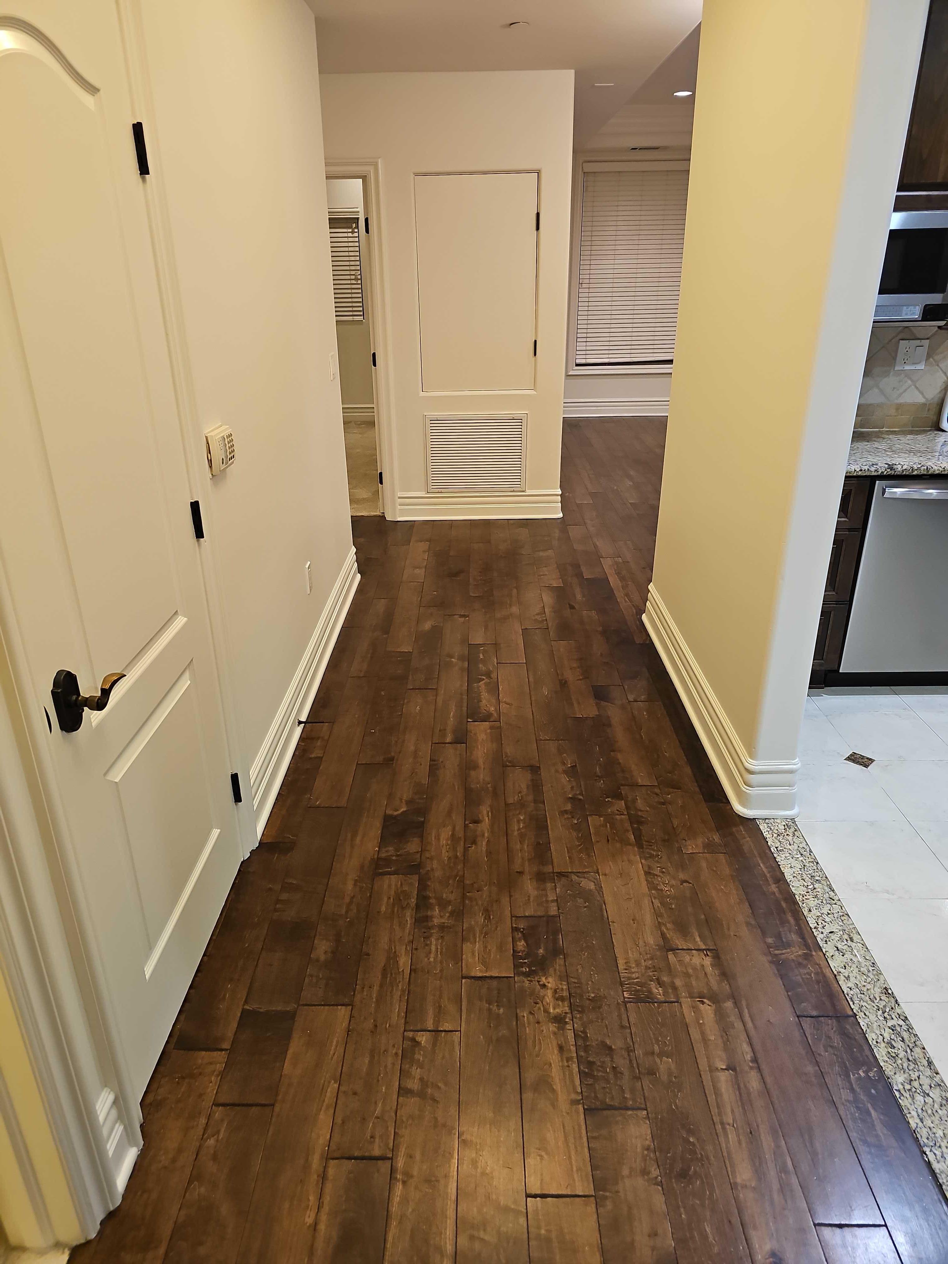 11582 Moorpark Street Unit 201