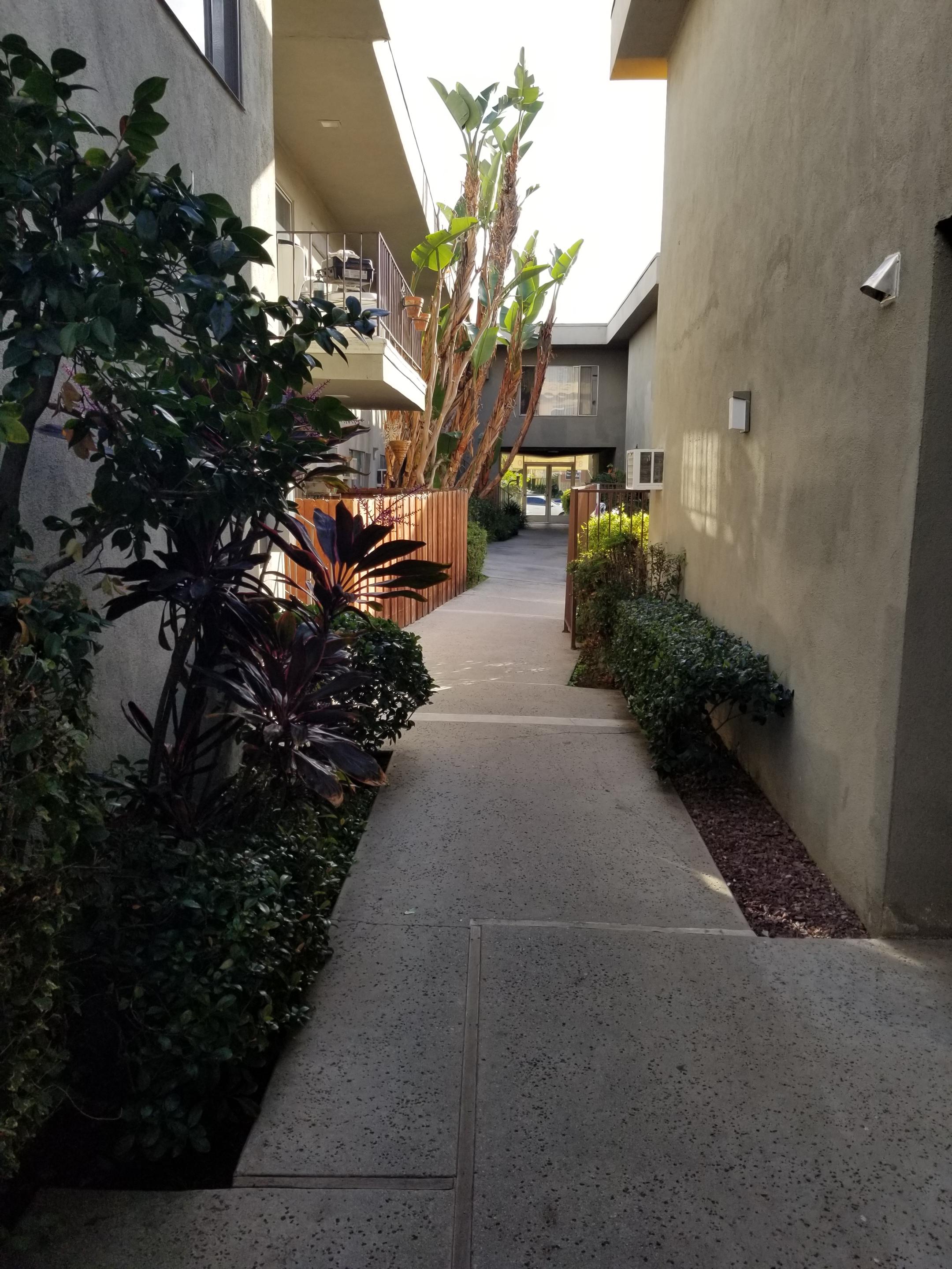 14403 Addison Street Unit 19