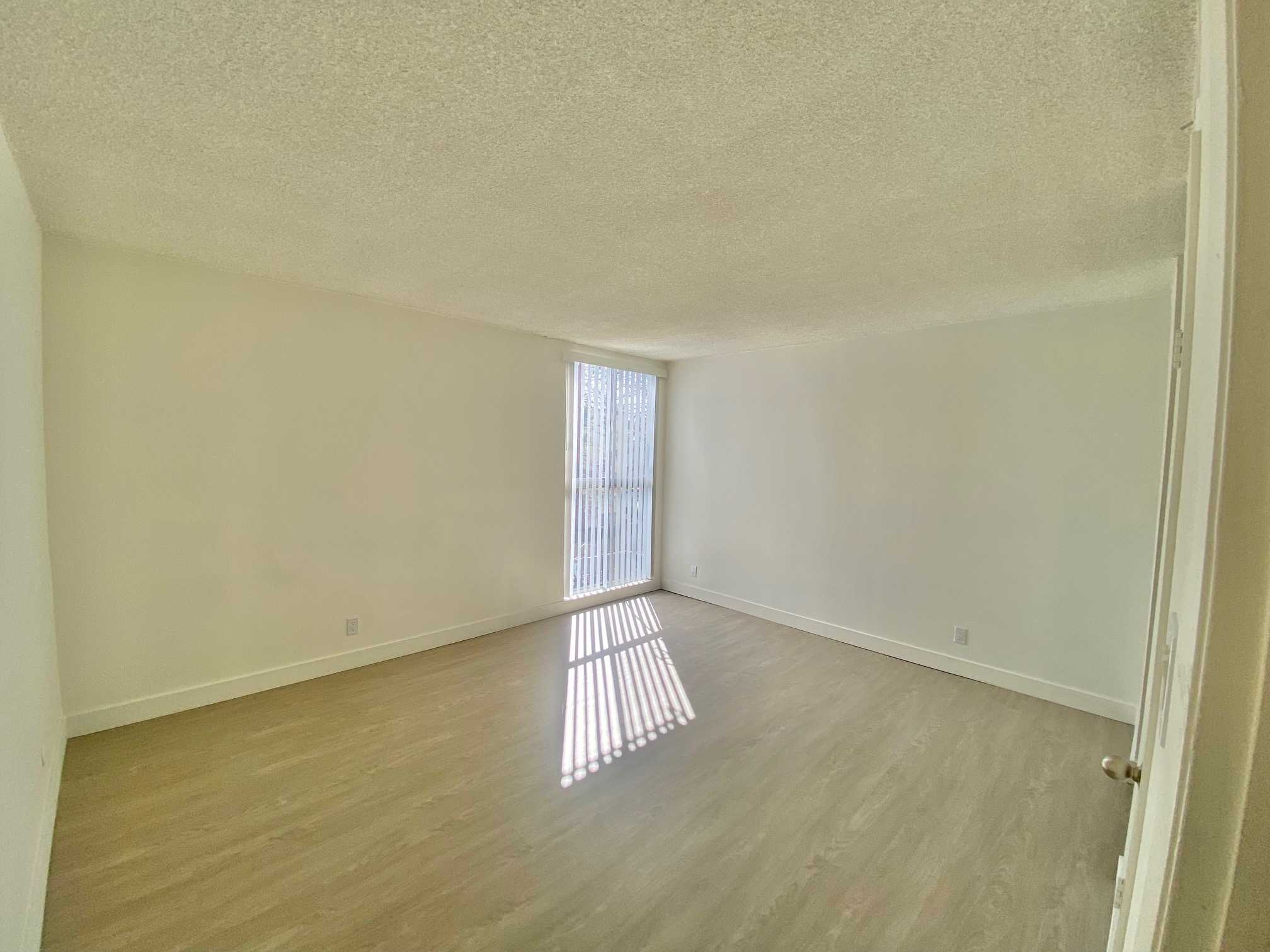 17859 Margate Street Unit 202
