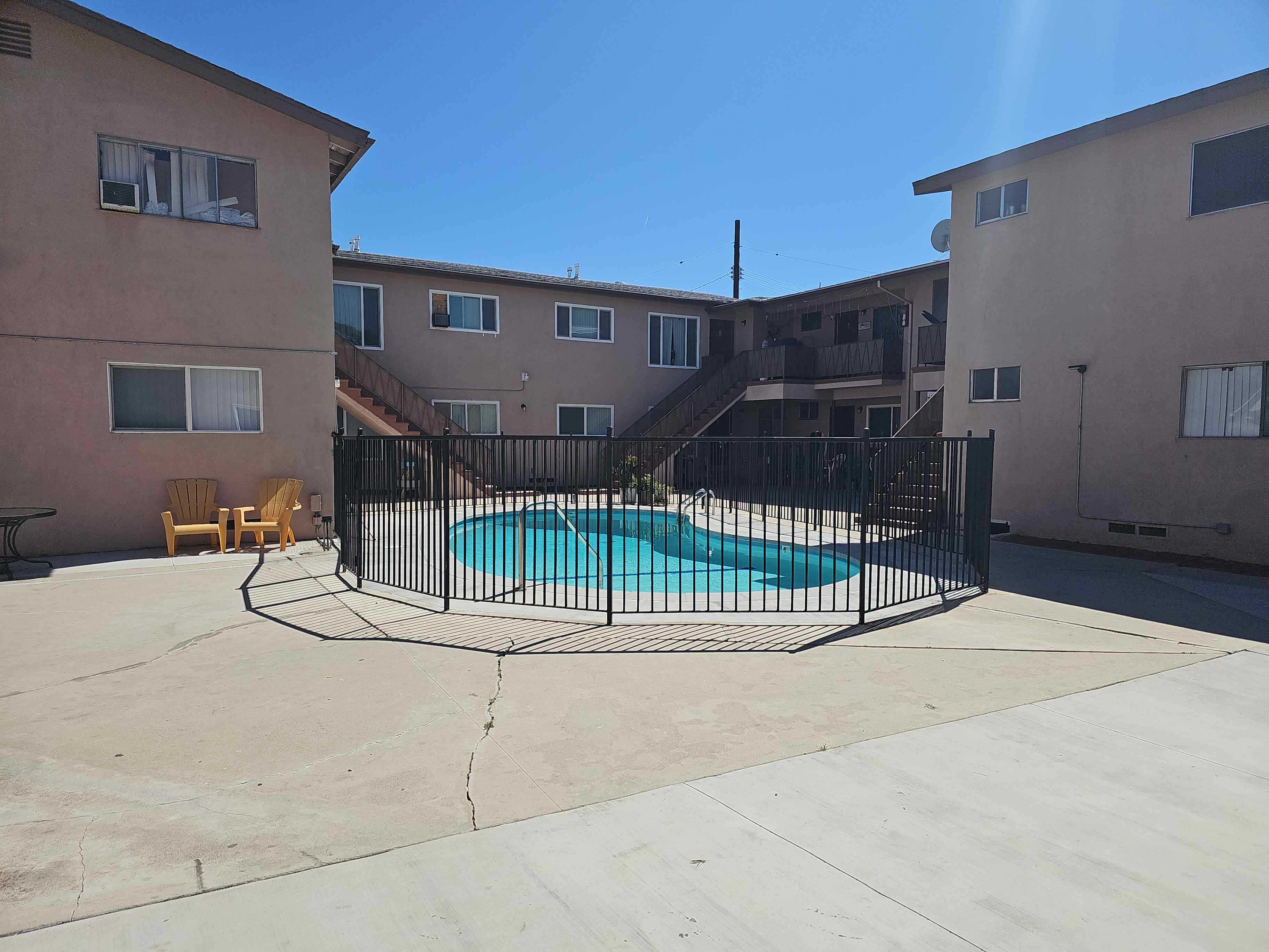 19415 Haynes Street Unit 5