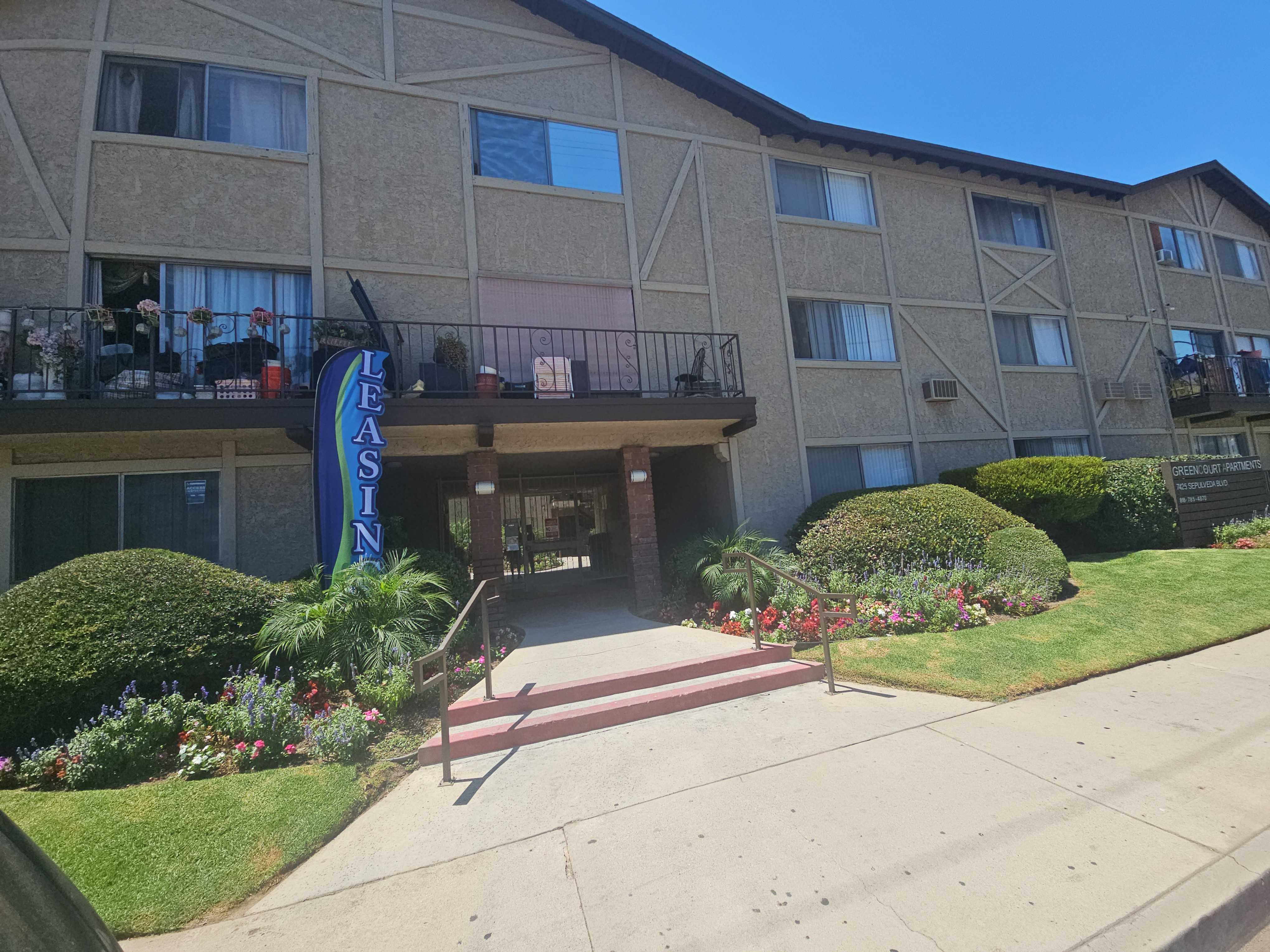 7435 Sepulveda Boulevard Unit 37