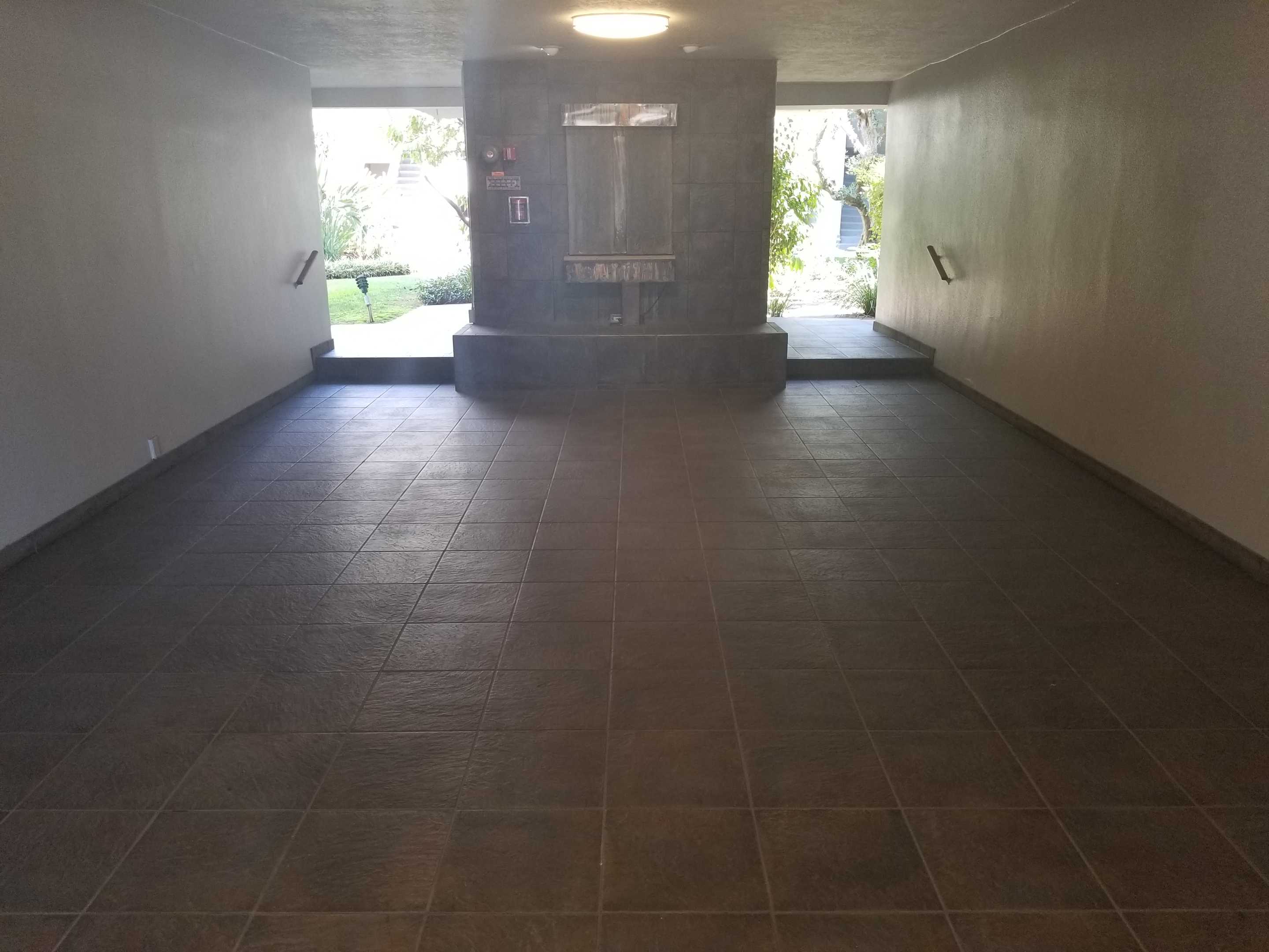 5142 White Oak Avenue Unit 318