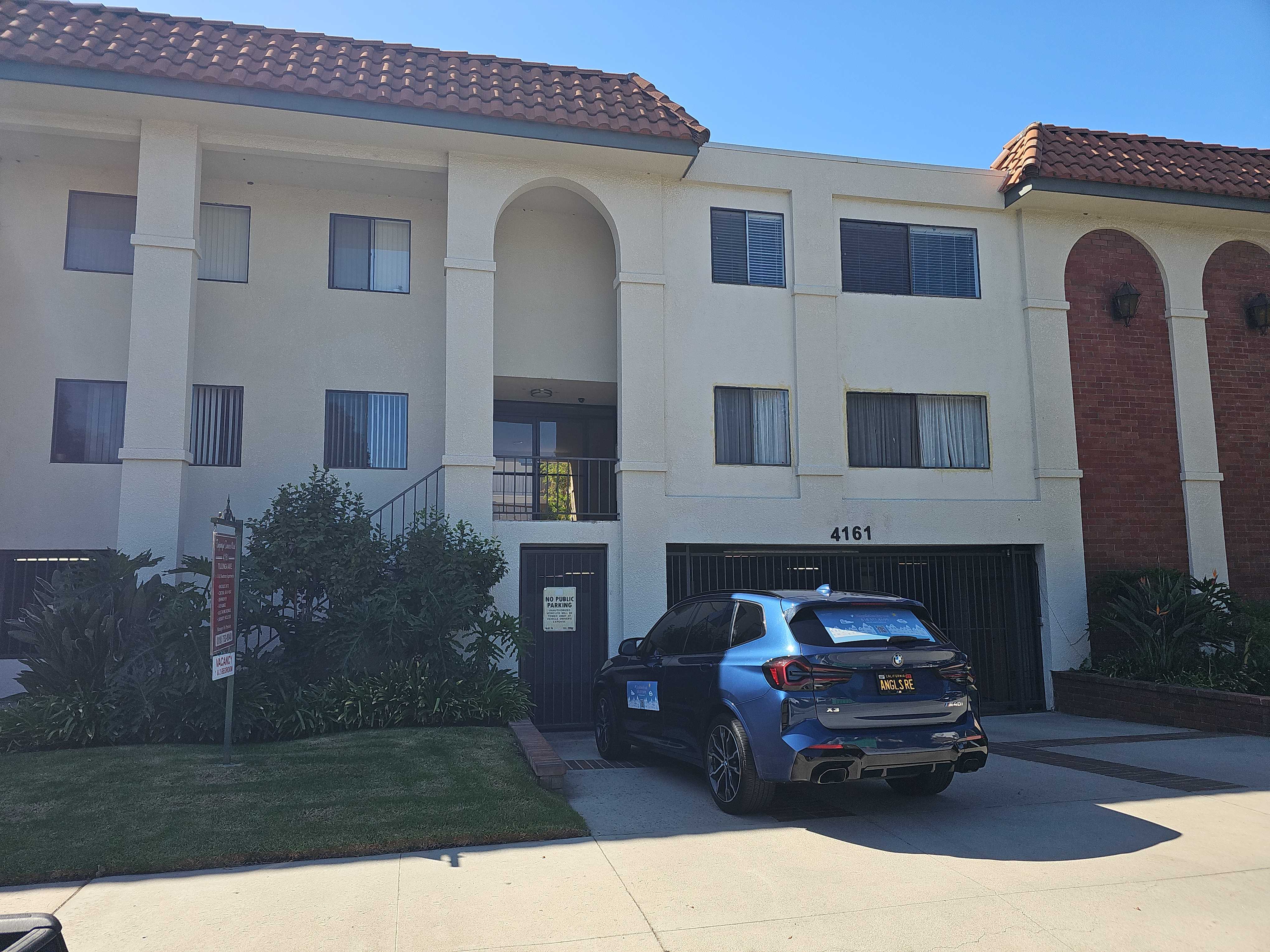 4171 Tujunga Avenue Unit 102