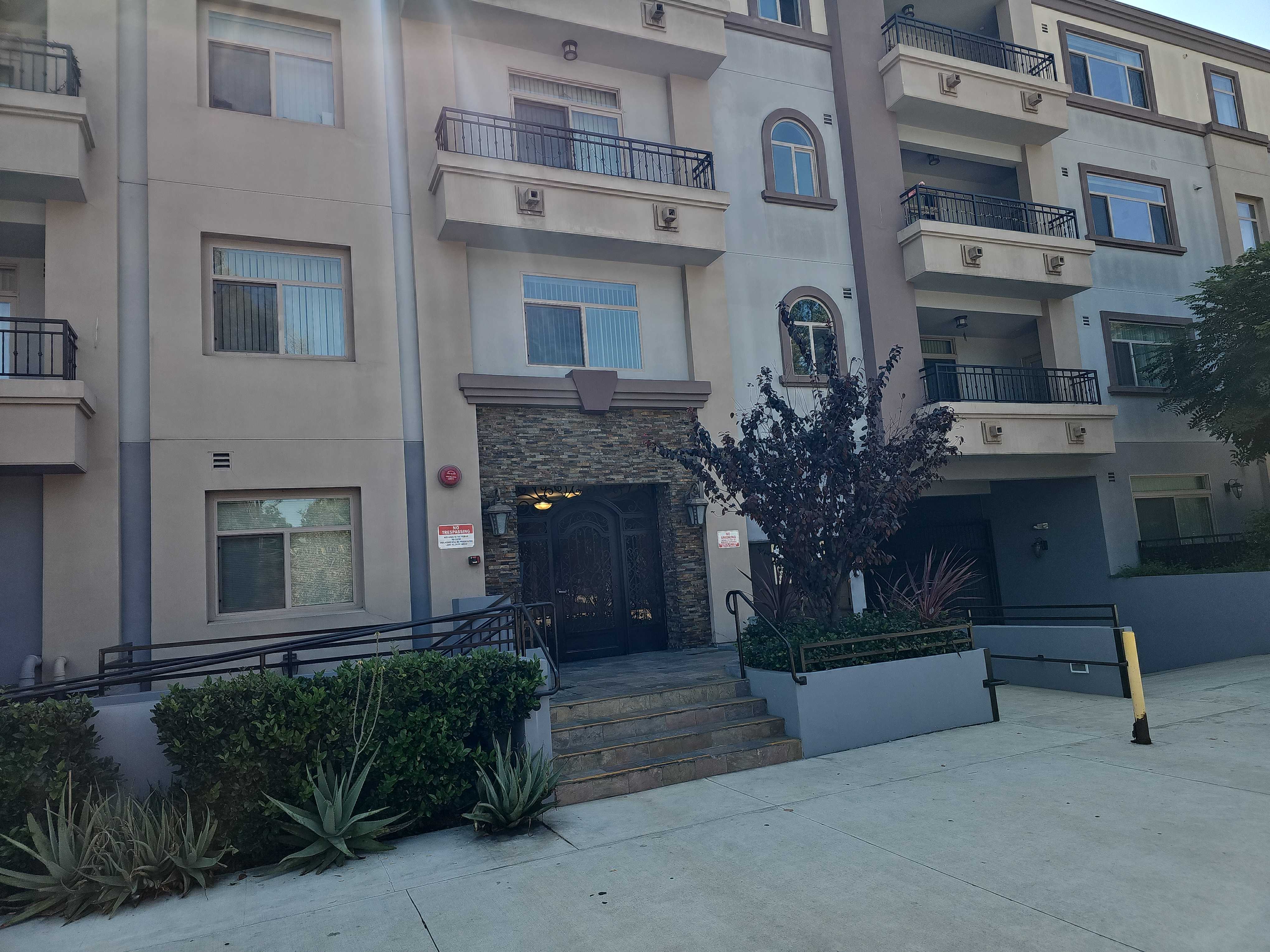 11110 Riverside Drive Unit 112
