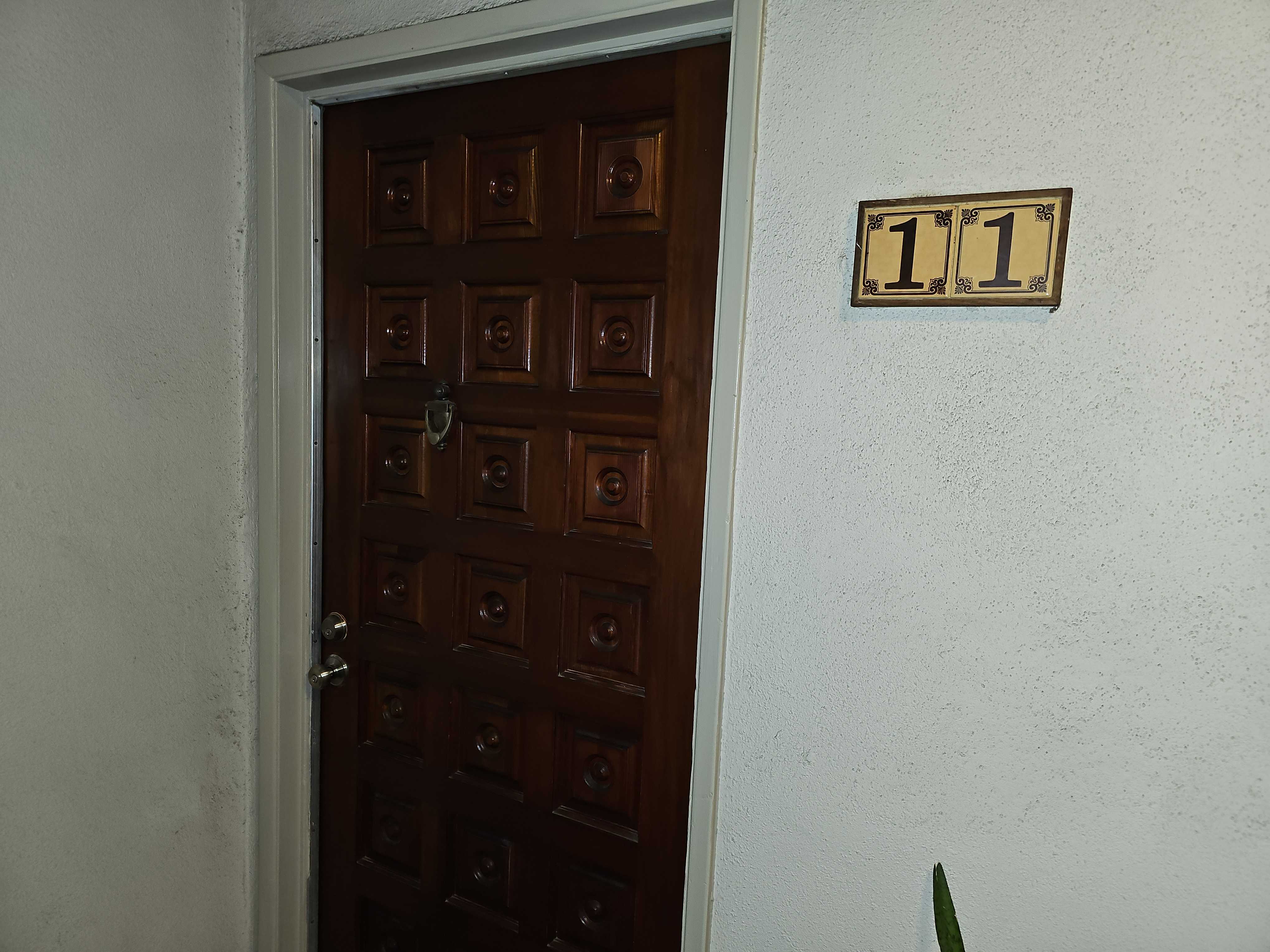 11849 Magnolia Boulevard Unit 11