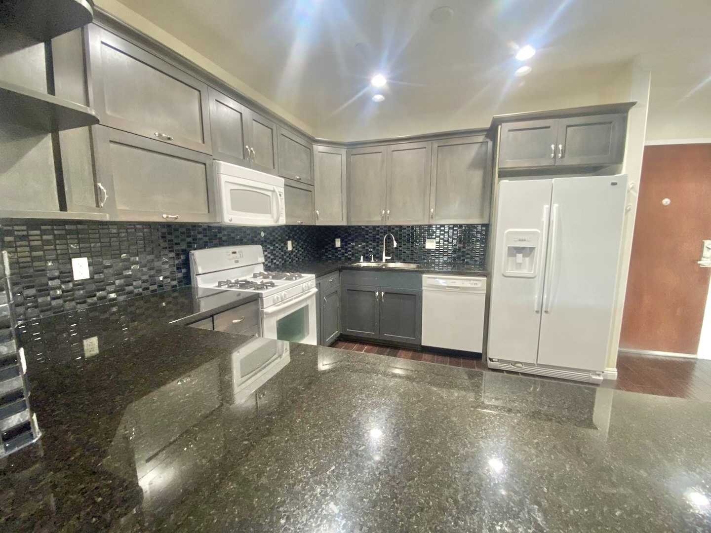 342 South Virgil Avenue Unit 401