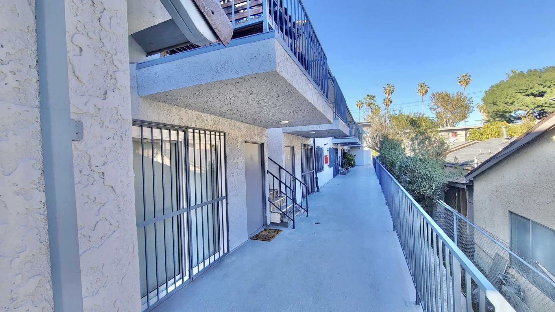 14801 Delano Street Unit 9