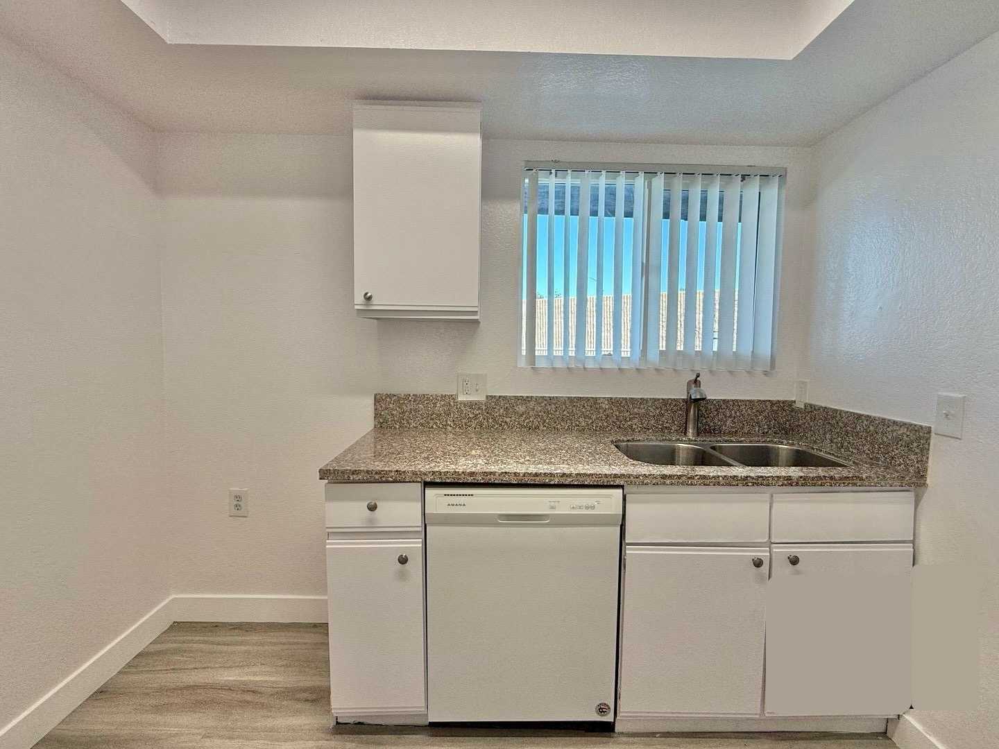 4648 Tilden Avenue Unit 7