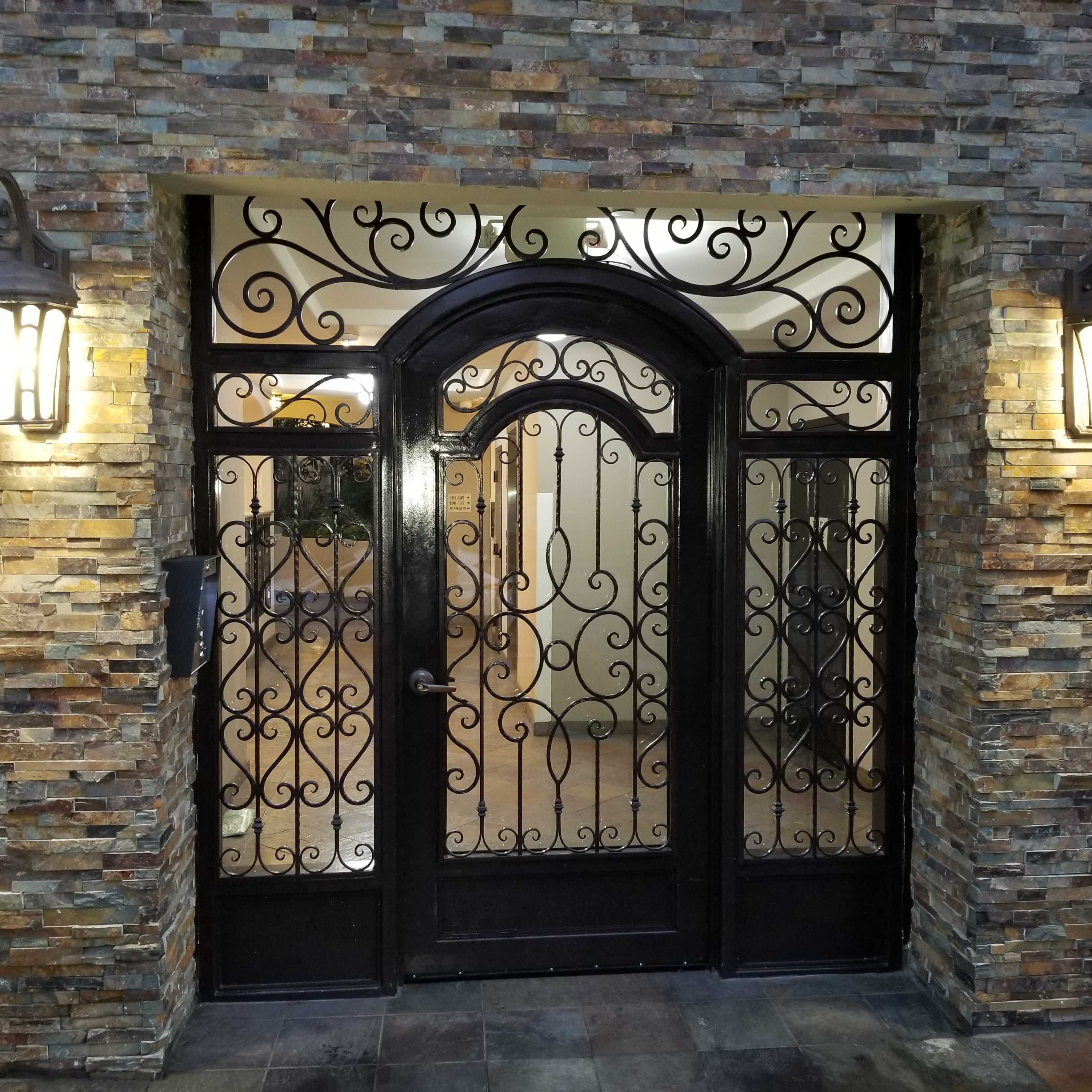 11100 Riverside Drive Unit 301